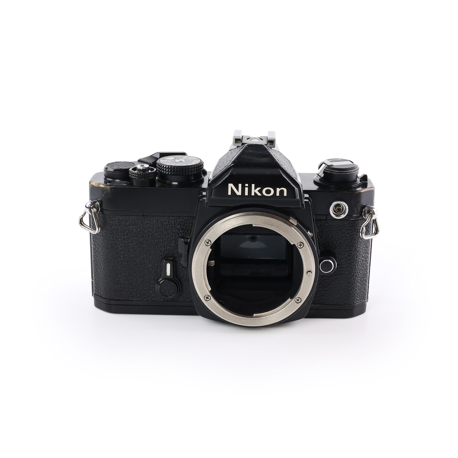 Contax 137 MD Quartz 35mm Film Manual Focus SLR Camera Body Black