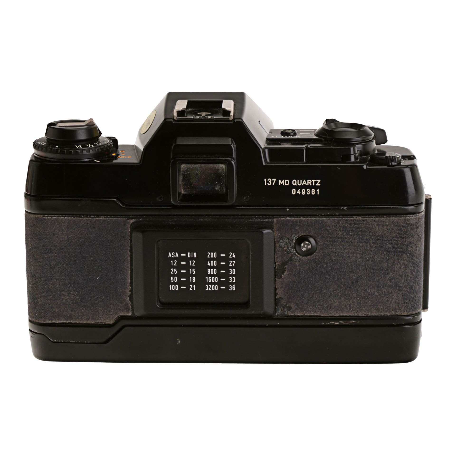 Contax 137 MD Quartz 35mm Film Manual Focus SLR Camera Body Black