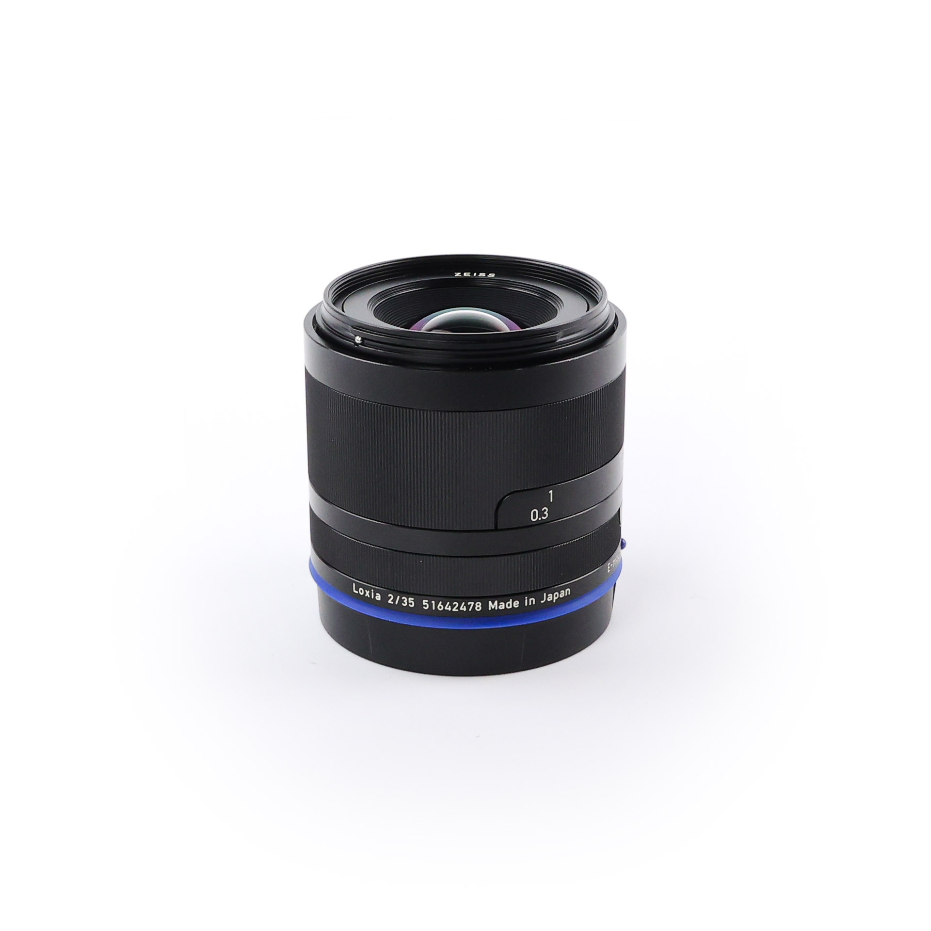 The Zeiss Loxia 35mm f/2 Is a Lens Worth Stopping For